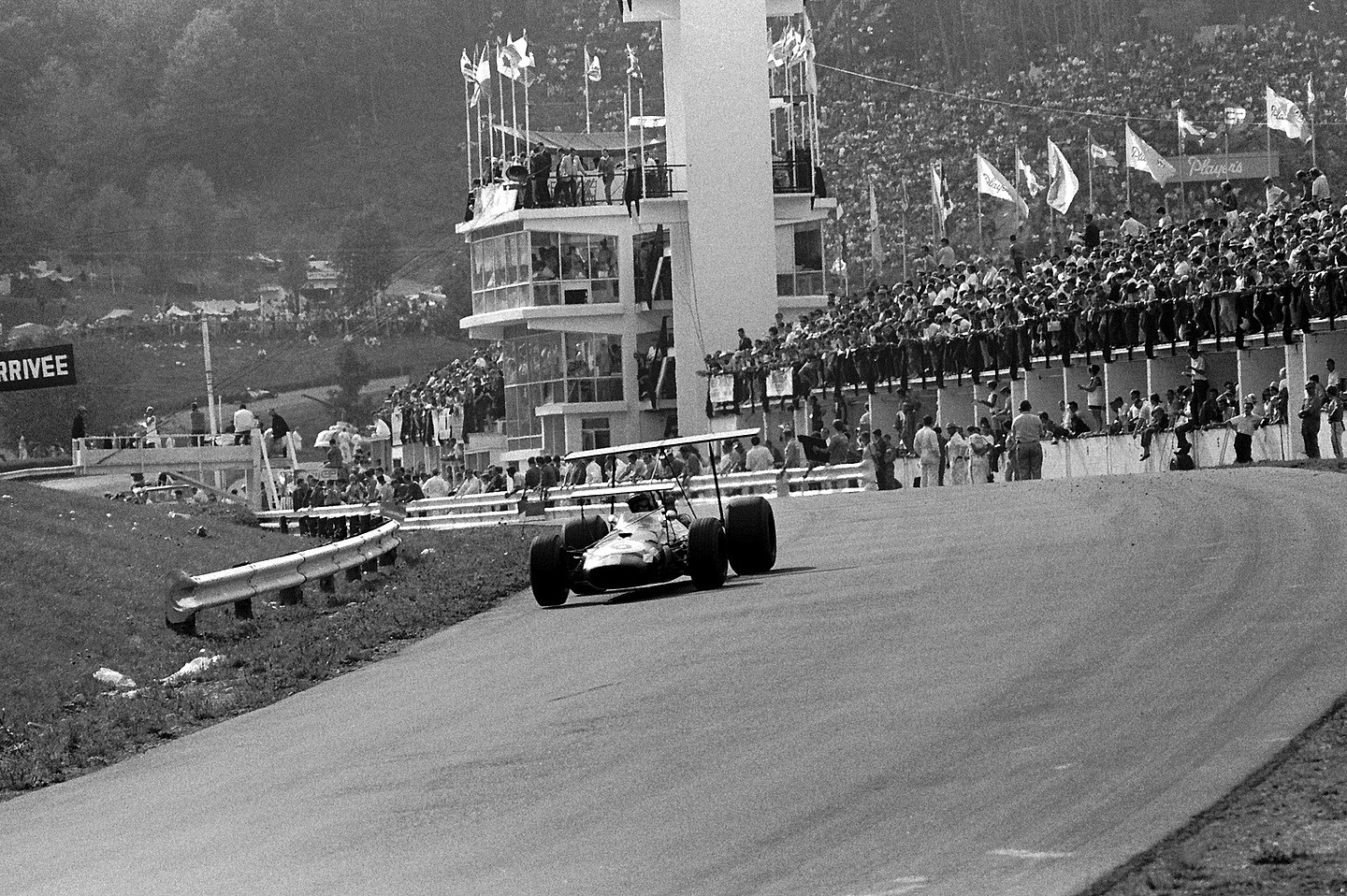 1970 F1 virage 1.jpg