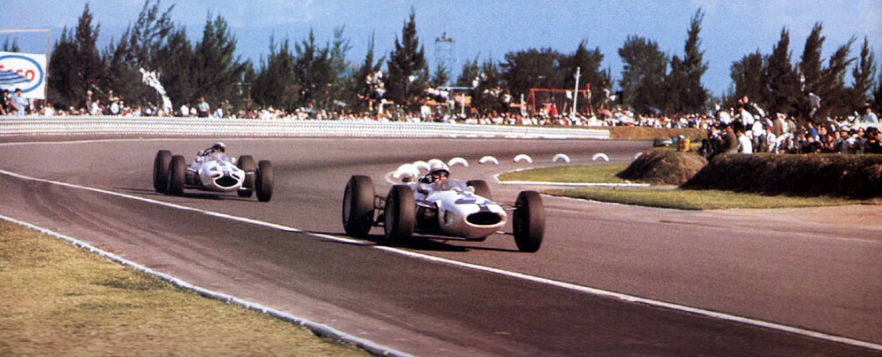 mexico-1964-surtees-and-bandini.jpg